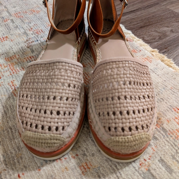 Vince Camuto Bredenna Leather Espadrilles - Picture 2 of 8